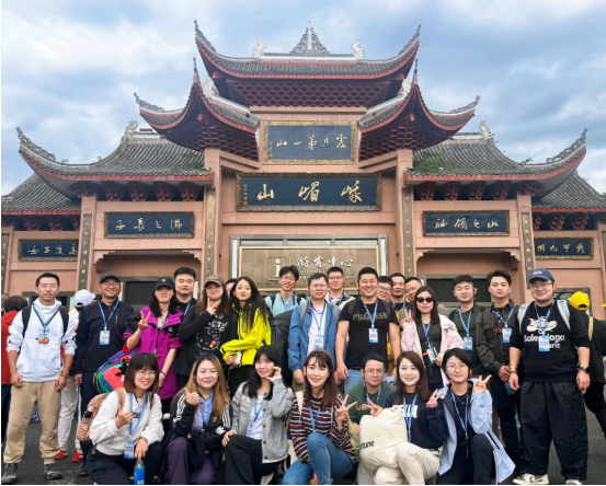 精彩良友｜凝心聚力攀高峰，攜手同行啟新程