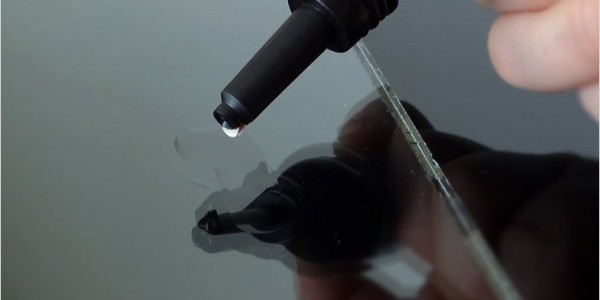 【UV膠水】有氣泡？研泰淺析如何解決UV膠水中的氣泡問題